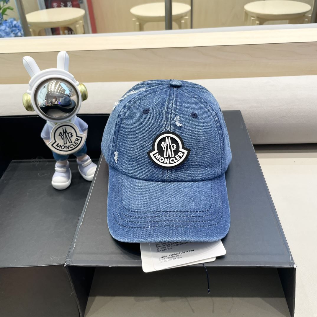 Moncler Caps